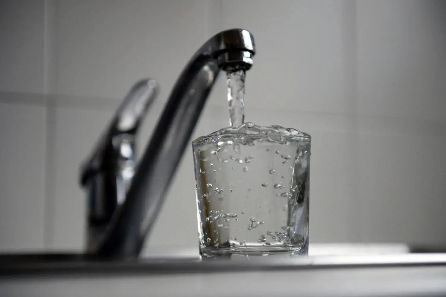 L’eau du robinet et les danger liés : le guide complet - Pureva