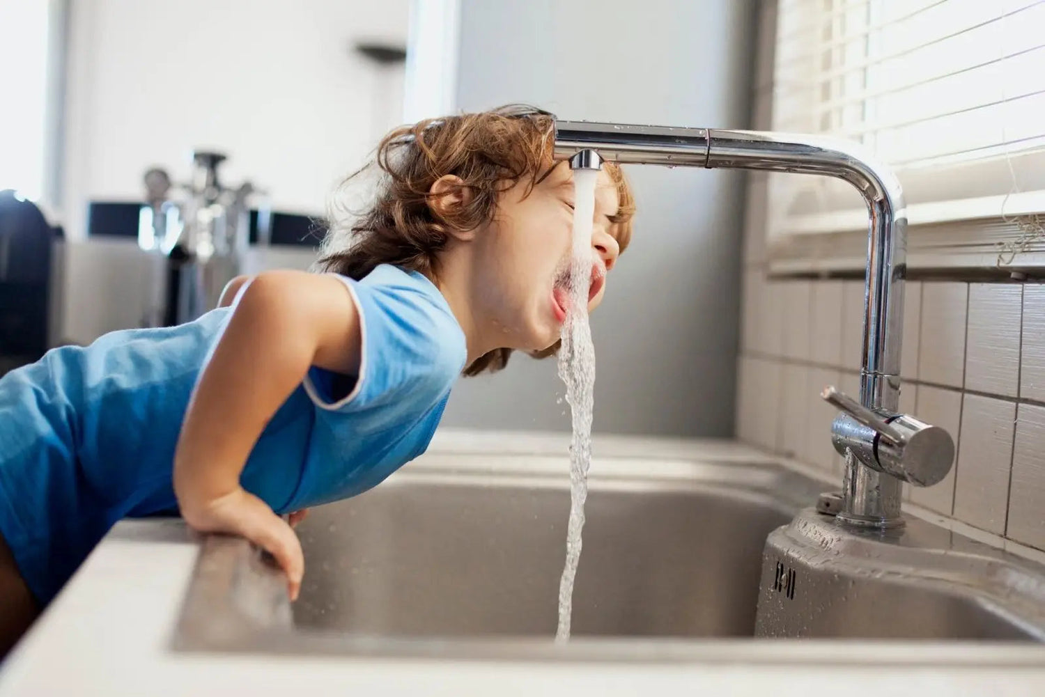 Peut-on Boire l'Eau du Robinet I Conseil & Bonnes Pratiques ! - Pureva