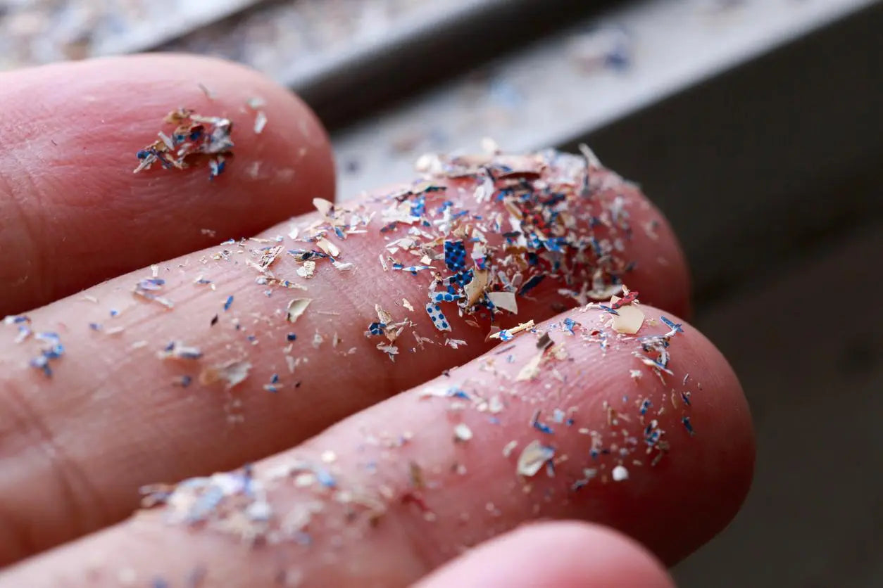 Microplastiques : Définition - Risques & Solution I Pureva - Pureva